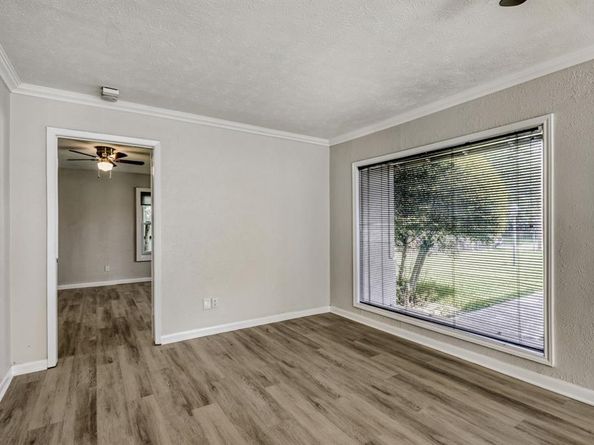 1017  Hoke Smith Drive , Dallas Texas 75224