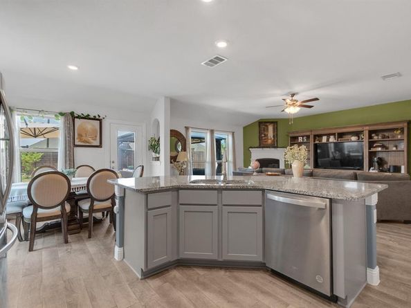 11120  Ranchera Drive , Aubrey Texas 76227