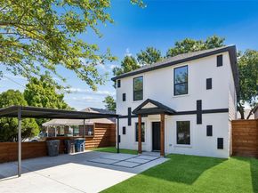 3324  Navaro Street , Dallas Texas 75212