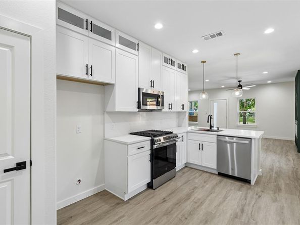 3324  Navaro Street , Dallas Texas 75212