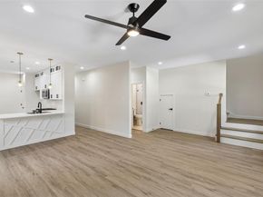 3324  Navaro Street , Dallas Texas 75212