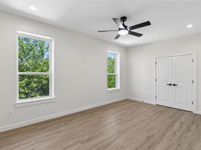 3324  Navaro Street , Dallas Texas 75212