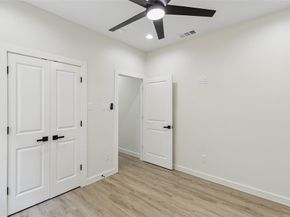 3324  Navaro Street , Dallas Texas 75212