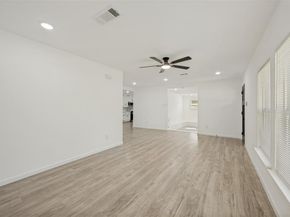 6825  Jewell Avenue , Fort Worth Texas 76112