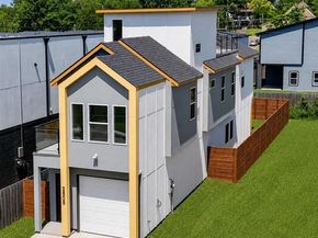 2505  Pennsylvania Avenue , Dallas Texas 75215