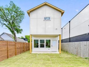 2505  Pennsylvania Avenue , Dallas Texas 75215