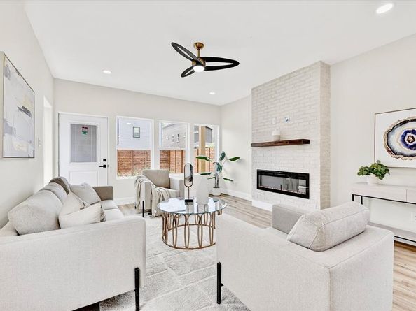 2505  Pennsylvania Avenue , Dallas Texas 75215