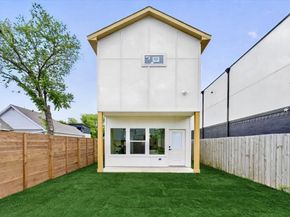 2505  Pennsylvania Avenue , Dallas Texas 75215