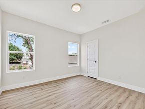 2505  Pennsylvania Avenue , Dallas Texas 75215