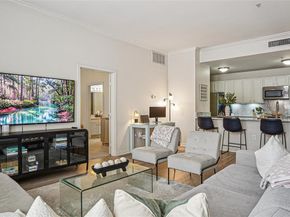 2305  Worthington Street  114, Dallas Texas 75204