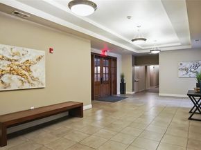 2305  Worthington Street  114, Dallas Texas 75204