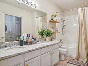 2305  Worthington Street  114, Dallas Texas 75204