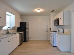 1202  Sunnyside Avenue , Cockrell Hill Texas 75211