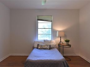 1202  Sunnyside Avenue , Cockrell Hill Texas 75211