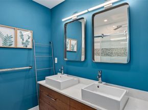 112 N Adams Avenue , Dallas Texas 75208