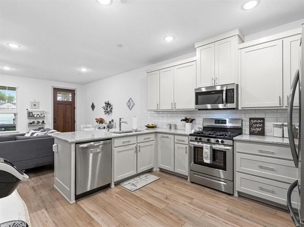 2653  Settlers Place , Garland Texas 75042