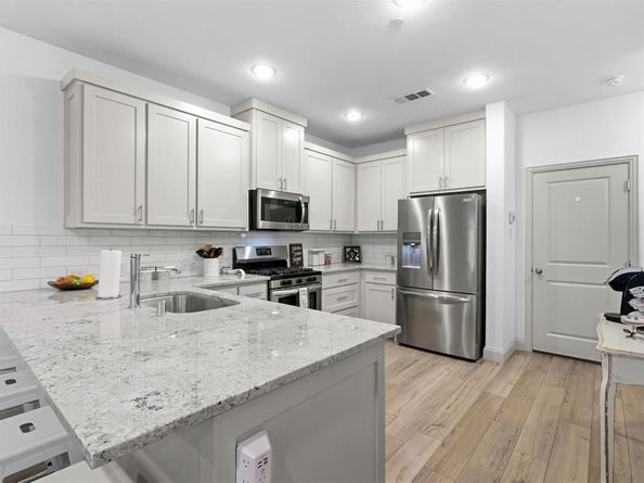 2653  Settlers Place , Garland Texas 75042