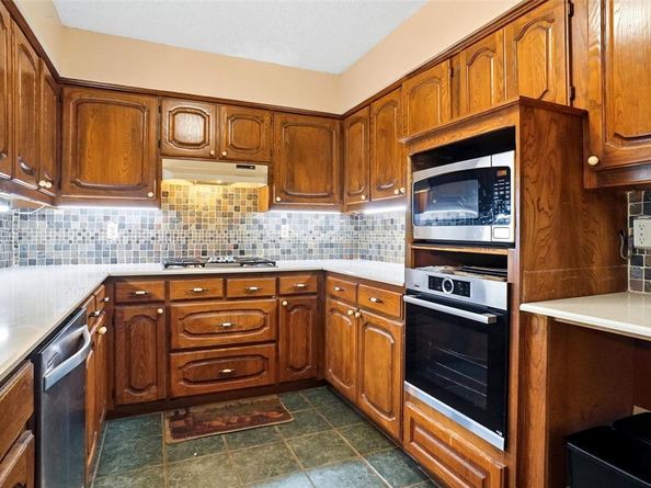 35  Hickory Hills Boulevard , Hickory Creek Texas 75065