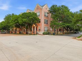 2305  Worthington Street  219, Dallas Texas 75204