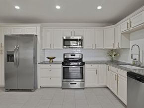2815 W 8th Street , Dallas Texas 75211