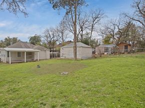 2815 W 8th Street , Dallas Texas 75211