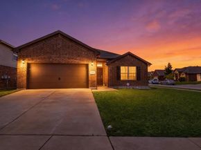 441  Brasenose Street , Fort Worth Texas 76036