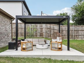 515 W Laureland Road , Dallas Texas 75232