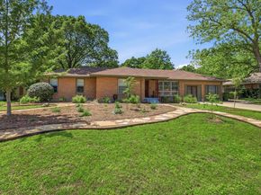 2409  Robinwood Lane , Denton Texas 76209