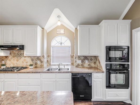 5610  Mckinley Lane , Richardson Texas 75082