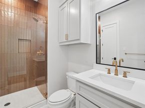 2610  Emmett Street , Dallas Texas 75211
