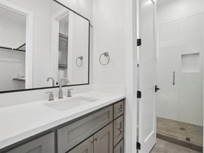 2610  Emmett Street , Dallas Texas 75211