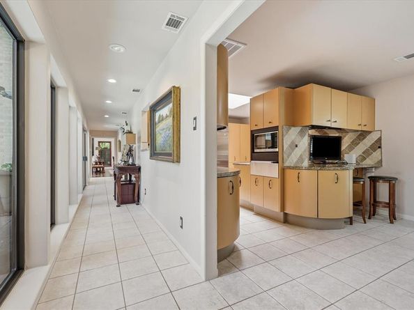 16702  Village Lane , Dallas Texas 75248