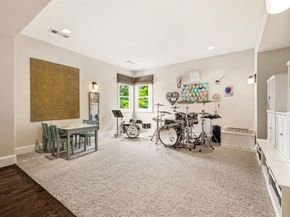 6635  Park Lane , Dallas Texas 75225
