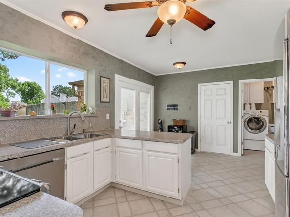 604  Hightrail Drive , Allen Texas 75002