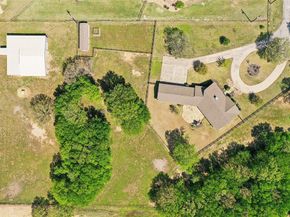 1006  Cochran Road , Argyle Texas 76226