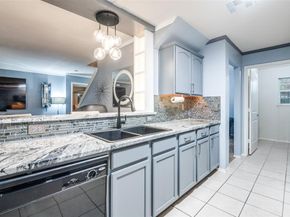 838  Smokey Oak Street , Lancaster Texas 75146