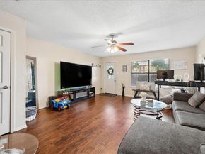 930  Southmoor Drive , Arlington Texas 76010