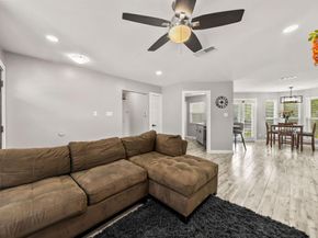 630 W Canty Street  B3, Dallas Texas 75208