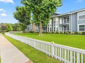 630 W Canty Street  B3, Dallas Texas 75208