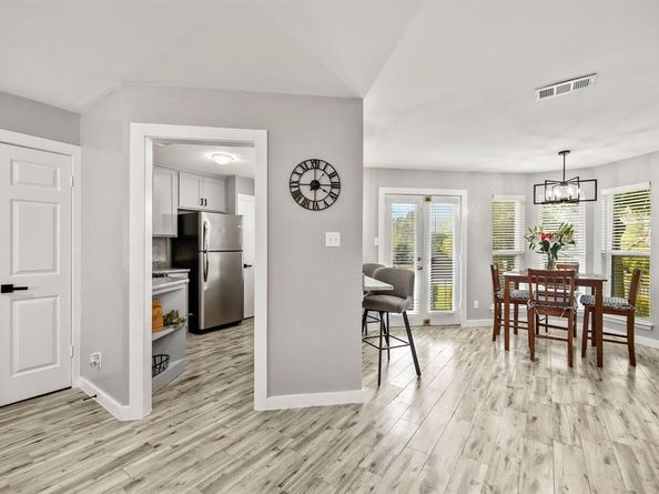 630 W Canty Street  B3, Dallas Texas 75208