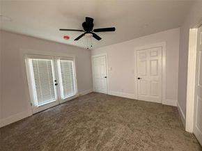 2502 W Lovers Lane , Dallas Texas 75235