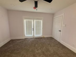 2502 W Lovers Lane , Dallas Texas 75235