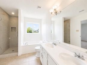 4201  Phoenix  , Carrollton Texas 75010