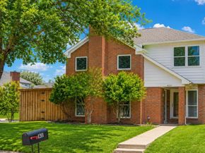 4201  Phoenix  , Carrollton Texas 75010