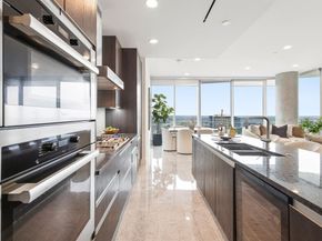 3130 N Harwood Street  1902, Dallas Texas 75201