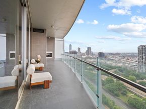3130 N Harwood Street  1902, Dallas Texas 75201