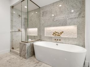 3130 N Harwood Street  1902, Dallas Texas 75201