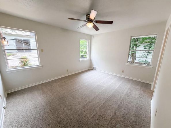 6878  Burwood Lane , Dallas Texas 75214