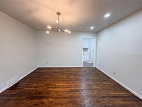 6878  Burwood Lane , Dallas Texas 75214