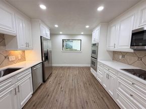 6878  Burwood Lane , Dallas Texas 75214